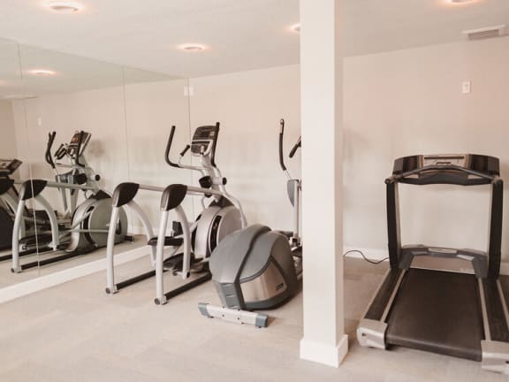 Fox Pointe Apartments Fitness Center