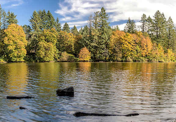 Breathtaking lake view at Thrive at Green Mountain, Camas, Washington