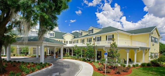 view of the buildings at Lakeland Hills, Lakeland, FL 33805