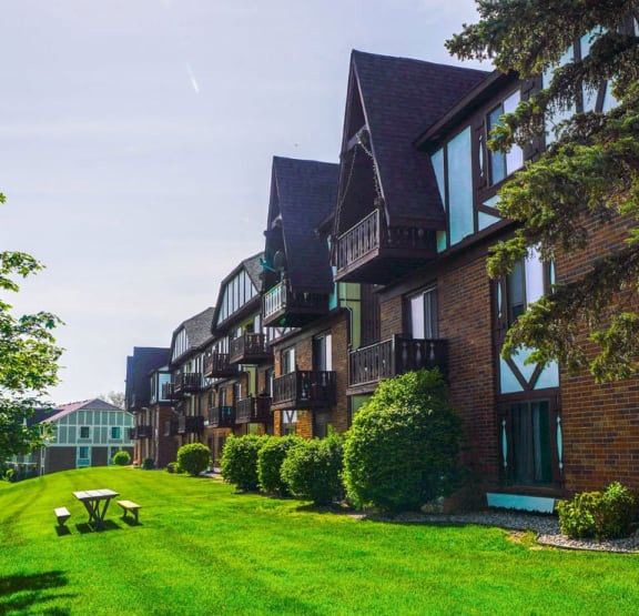 Exterior at Wingate Apartments, Kentwood, Michigan