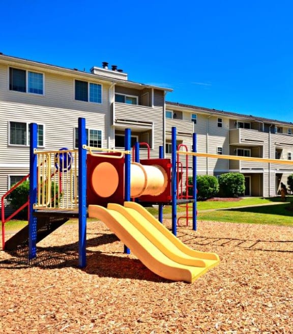 Maple Pointe community playground and building exteriors