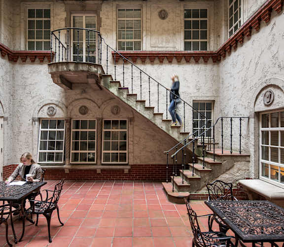 Courtyard  at The Landing Apartments, Ohio, 45402