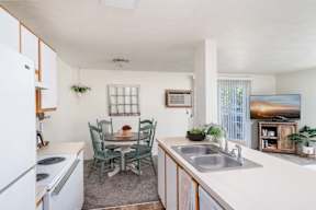 a kitchen and dining area  at Ironwood Apartments, Coeur dAlene, ID, 83814