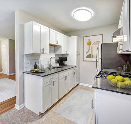 virtually staged kitchen at Lock Vista, Washington