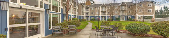 Outside Seating at VINTAGE AT BREMERTON, Bremerton, WA, 98310