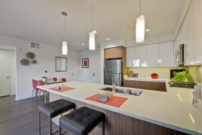 Apartments in Cambell CA-Revere Campbell Kitchen with Matching Appliances and Breakfast Bar