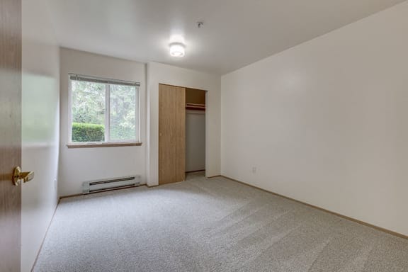 Bedroom (unfurnished) at VINTAGE AT BELLINGHAM, Bellingham, WA