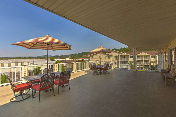 Patio Seating at VINTAGE AT CHEHALIS Apartments, Chehalis , WA 98532