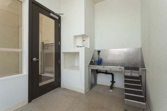 Pet Spa at Arterra Place Apartments, Aurora, CO