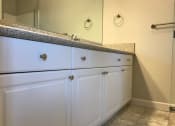 Thumbnail 4 of 8 - Maroa Court Bathroom