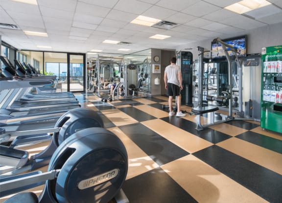 Fitness Center at Columbus Plaza, Chicago, IL
