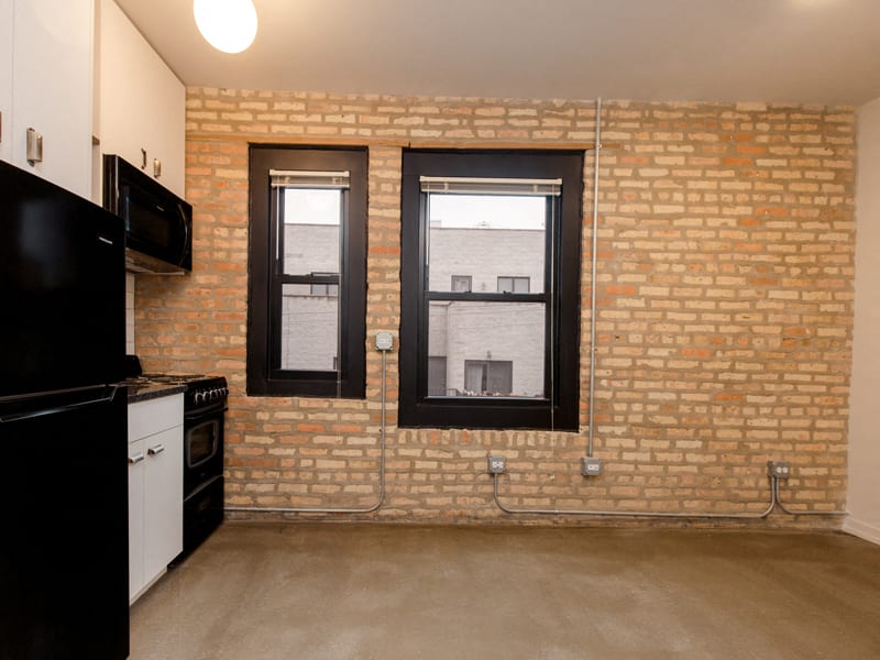 Studio Apartment Humboldt Park