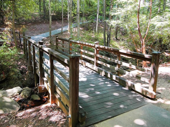 9-Acre Recreation Facility with Nature Trails at Smyrna, GA Apartment Near Suntrust Bank