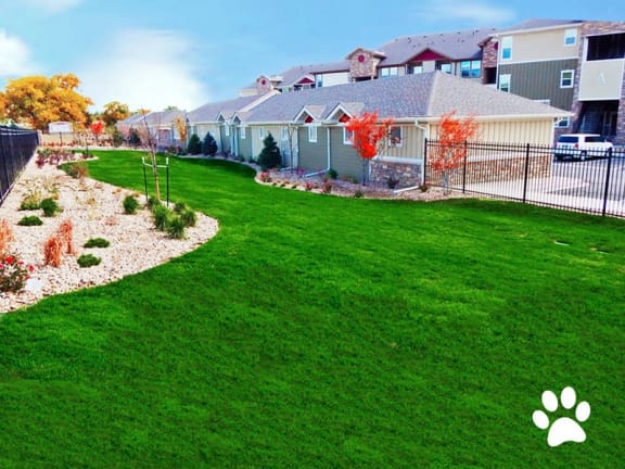 Off Leash Dog Run and Dog Park at Pet Friendly Apartments in East Boulder