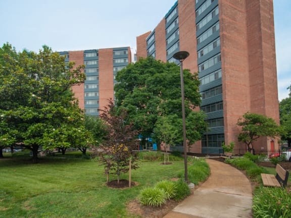 Linden Park Senior Apartments Outside