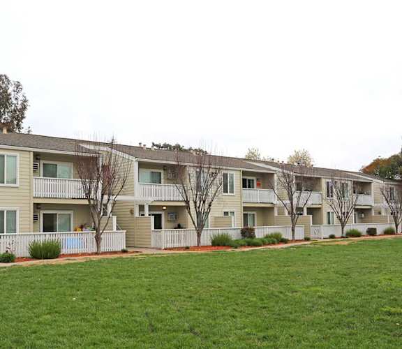 View of buildings near grass at PARKSIDE BRENTWOOD, Brentwood, 94513