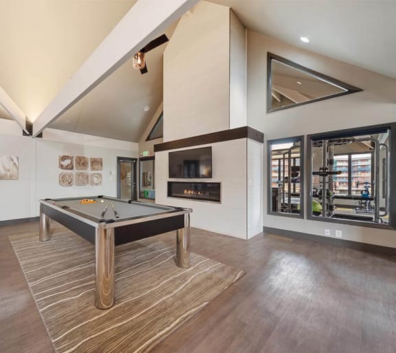 Esprit Cherry Creek Apartments in Glendale, CO