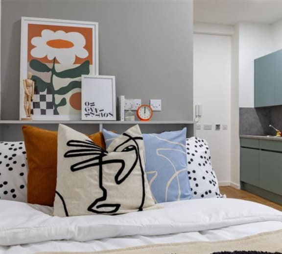 Alma-Court_home_1_Image
