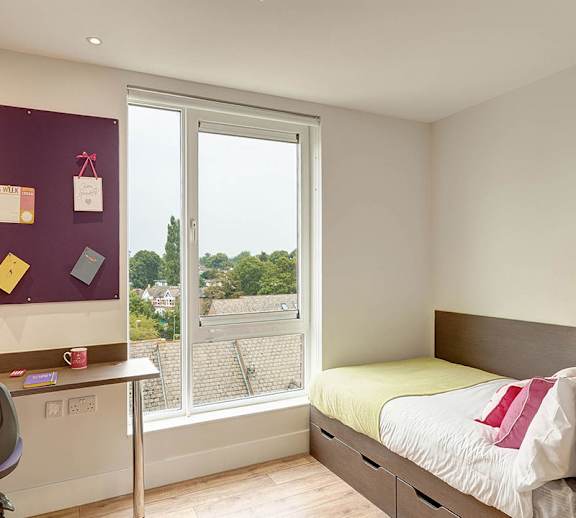 Kingston - Davidson House - En suite 2