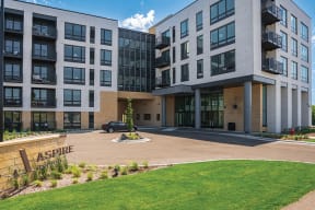 Aspire at CityPlace apartments in Woodbury, MN