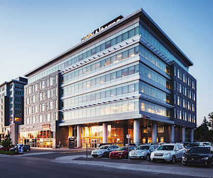the building in which the hotel is located