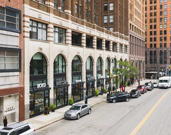 Building view at 35W, Detroit