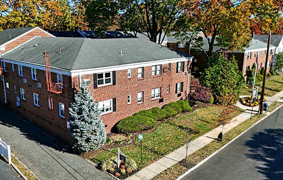 Classic Exterior View at Garwood Gardens Apartments, Garwood, 07027