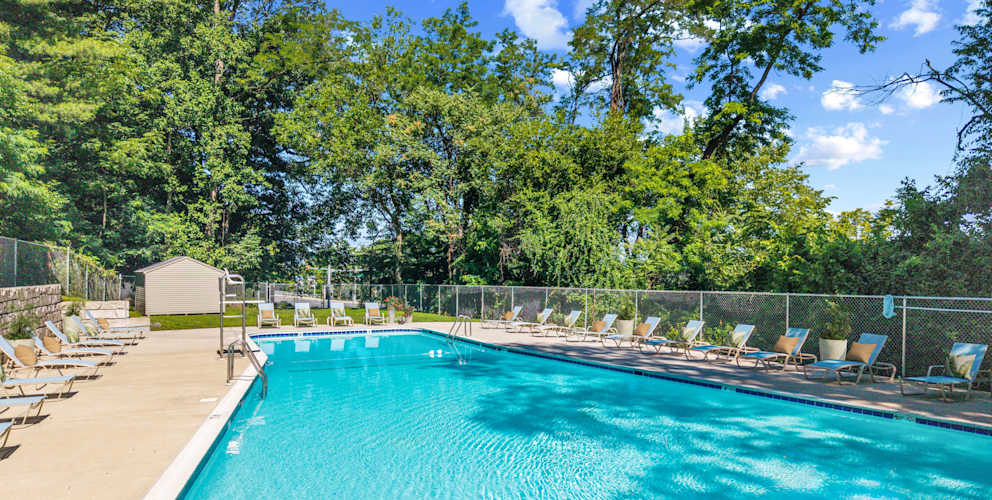 Pool at Kenilworth at Charles Apartments (8 of 8)