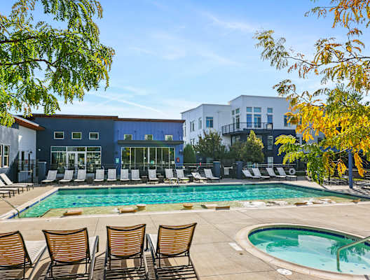 Hot Tub And Pool at 8000 Uptown Apartments, Broomfield, CO