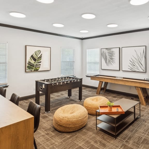 Social lounge at Cypress View Villa Apartments in Weatherford TX