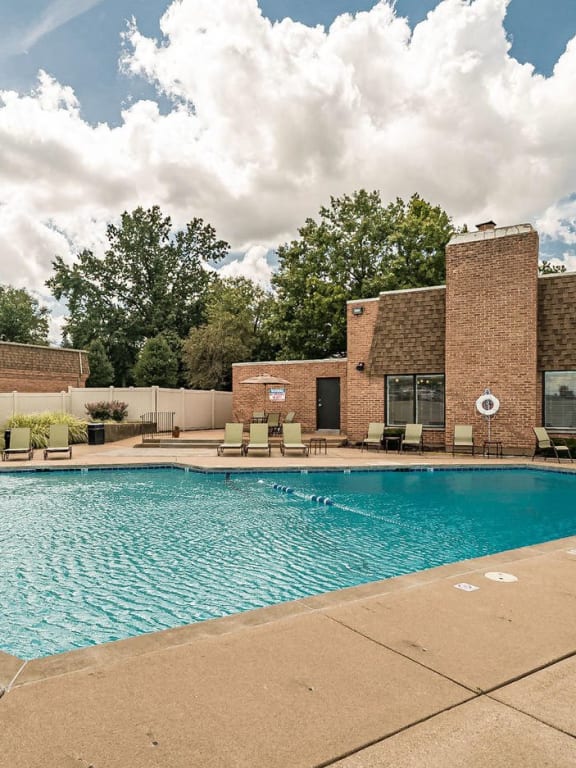 Pear Tree Apartments in St Ann, MO