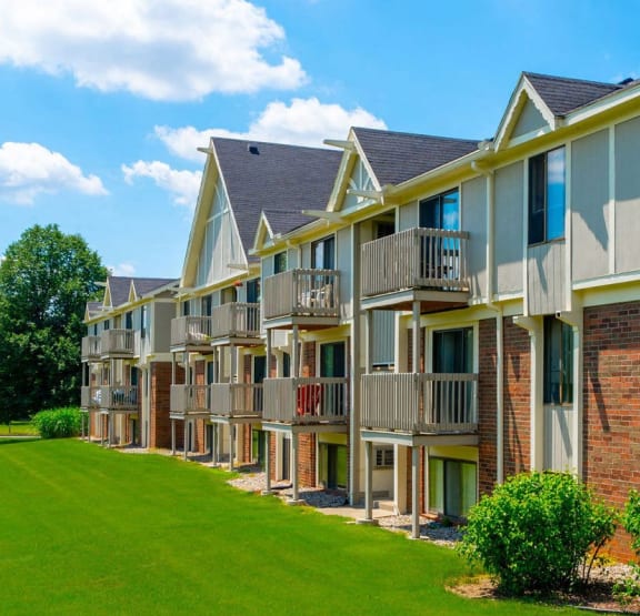 Exterior at at Waverly Park Apartments in Lansing, MI