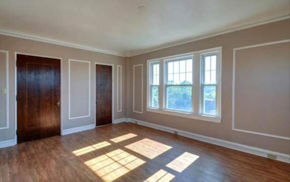 Living Room with Natural Light at Lifestyle Apartments at Syracuse, Syracuse