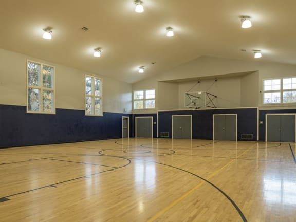 Basketball Courts at Edgewater Apartments Boise, Boise, 83703
