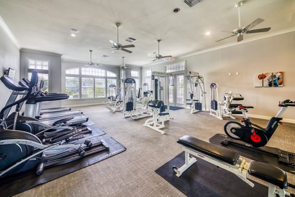 Courtney Station Apartments - State-of-the-art fitness center