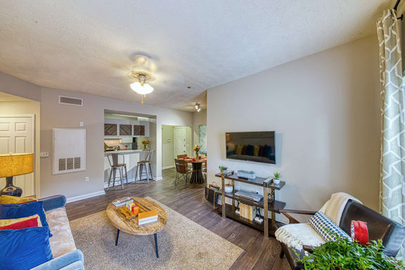 Evergreen Lenox Park Apartments ceilings