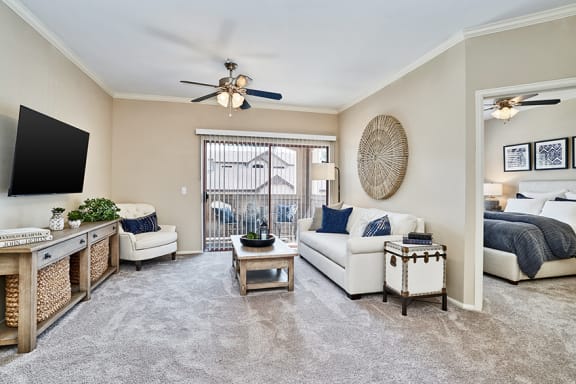 Grand Centennial - Nine-foot ceilings