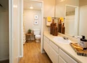 Thumbnail 21 of 56 - Bathroom