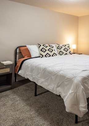 Eagle Rock Apartments in Spokane Valley, Washington Model Bedroom