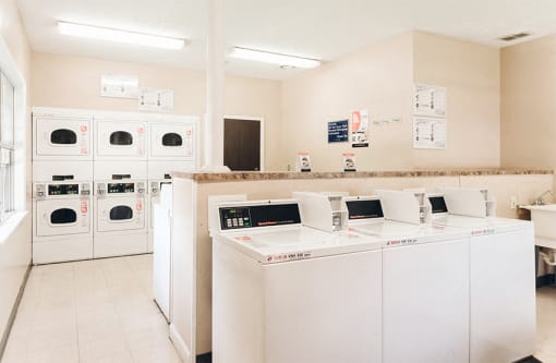 Laundry Center at Carriage House New Albany