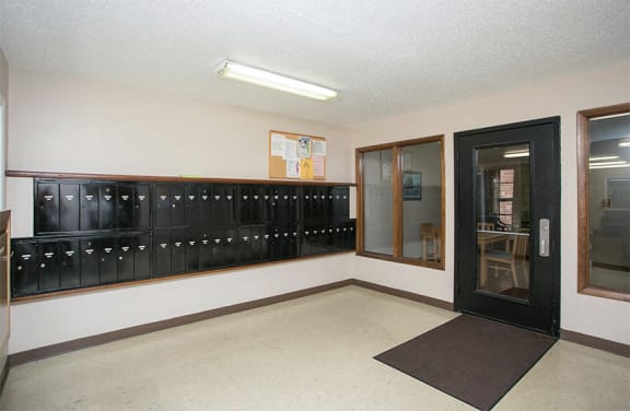 Mail Center at Cambridge Square Chesapeake
