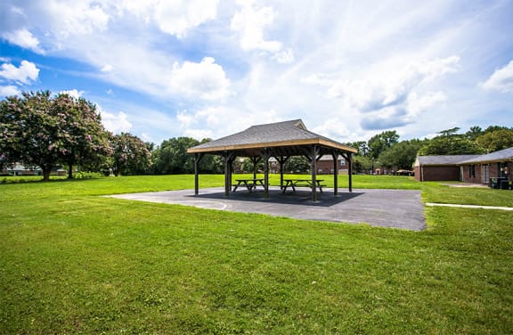 Picnic Gazebo at Carriage House Virginia Beach