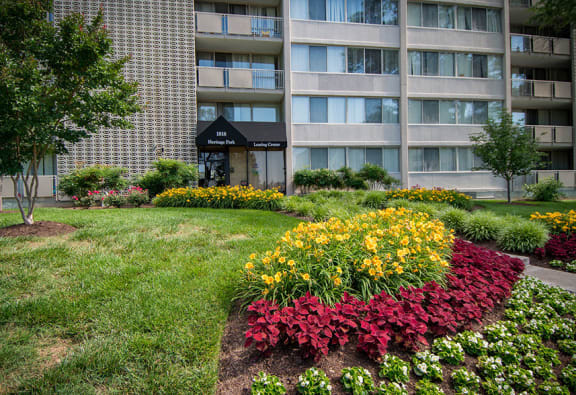 Heritage Park Apartments Landscaping