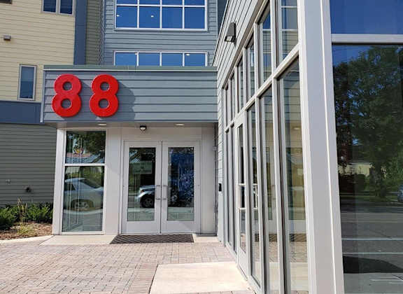 a building with the number 8 on the front of it