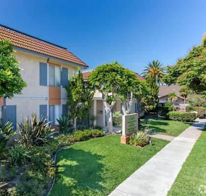 Building exterior at 241 Avocado St., Costa Mesa, CA 92627