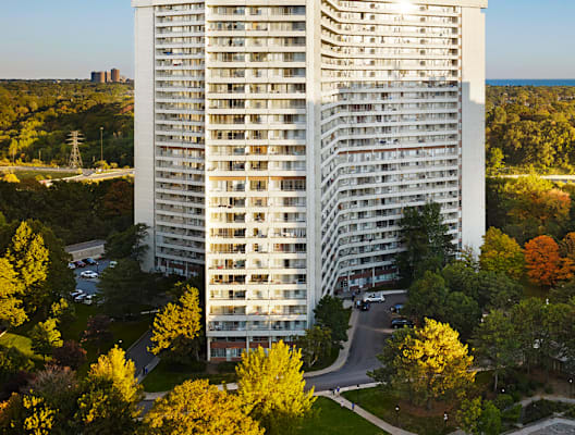Exterior of Rideau Towers