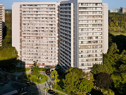 Exterior of Rideau Towers