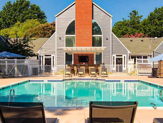 Pool at Waterman's Crossing Apartments in Newport News VA