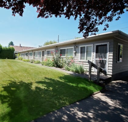 Clinton Court Apartments in Portland OR