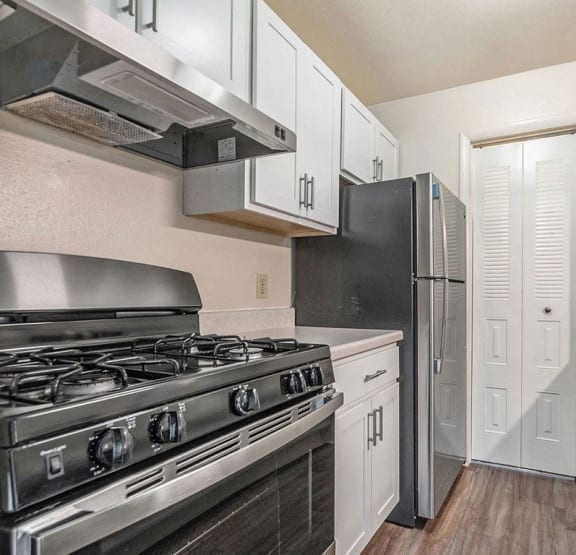 Kitchen at West Wind Apartments, Fort Wayne, 46808